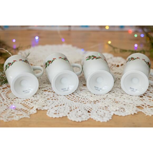 Set of 4 Vintage Irish Coffee Mugs - Christmas Holly & Berries with Gold Trim - Picture 5 of 7